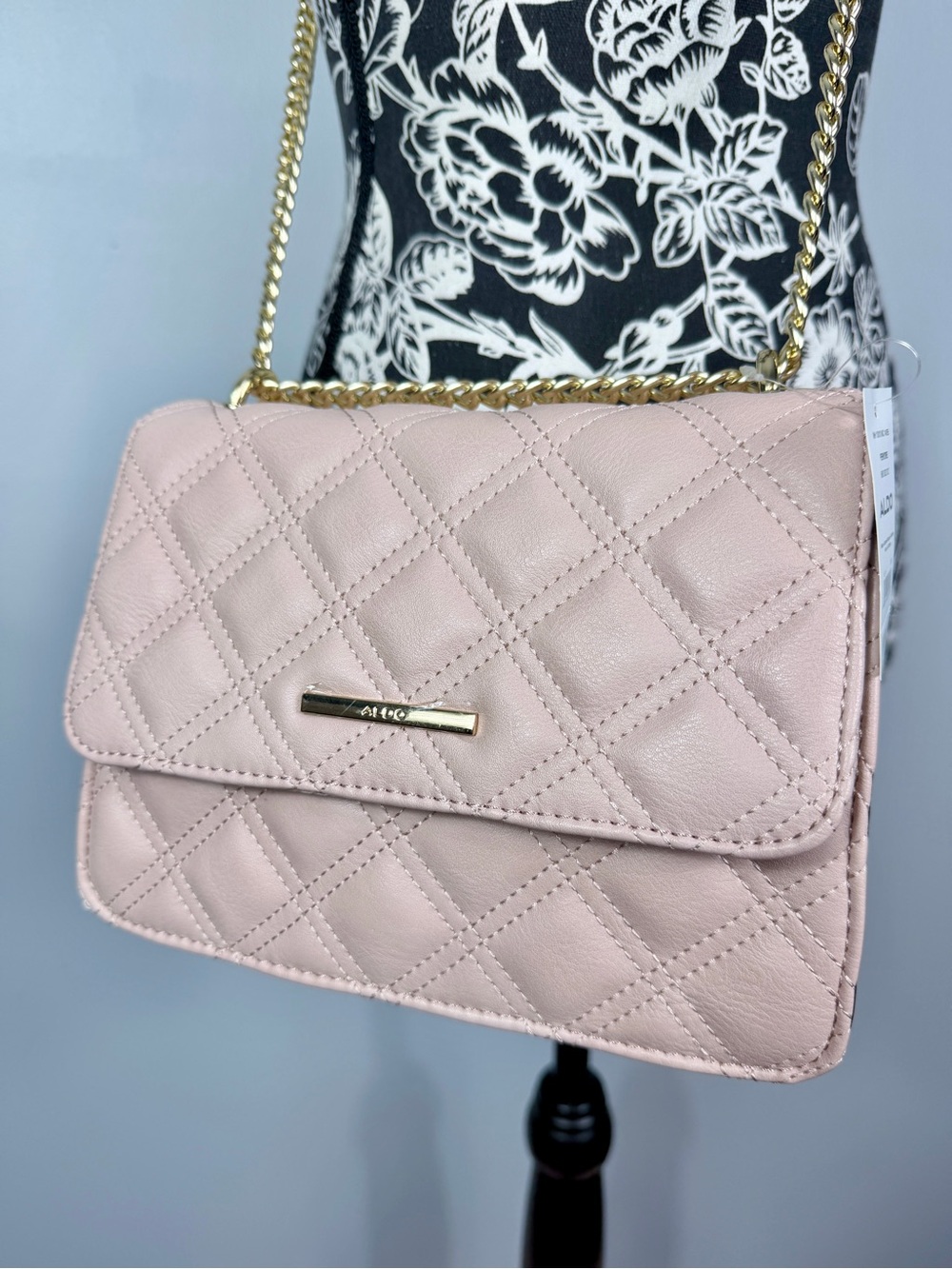 NWT Aldo penydre blush light pink gold chain quilted crossbody purse size small